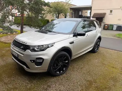 Land Rover Discovery Sport 2.0 TD4 180 HSE Luxury — SUV robuste, 99'788 km, traction intégrale — exterior view