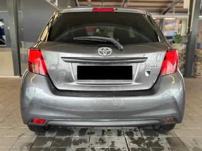 Toyota Yaris 1.33 VVT-i Trend 2015 — Citadine fiable, faible kilométrage et consommation économe — detail