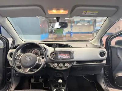 Toyota Yaris 1.33 VVT-i Trend 2015 — Citadine fiable, faible kilométrage et consommation économe — Thumbnail 8
