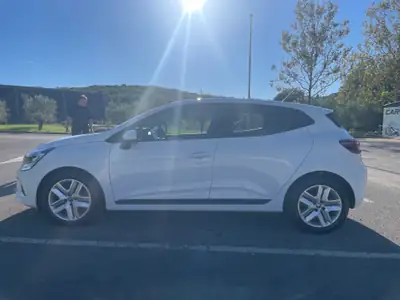 Renault Clio 1.0 TCe Zen CVT — Citadine fiable, consommation maîtrisée, 109 000 km — interior