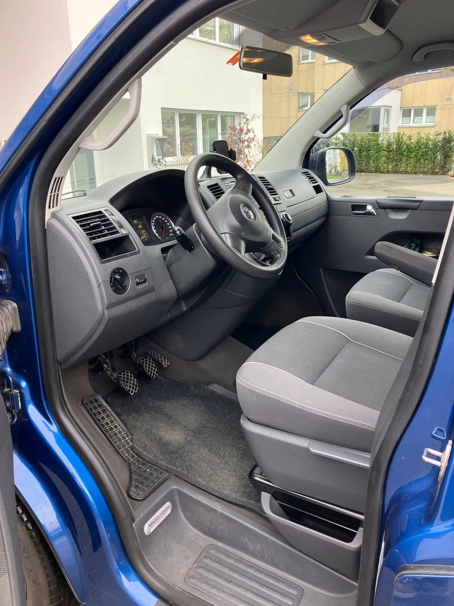 Volkswagen T5 2010 occasion Einsiedeln — 4