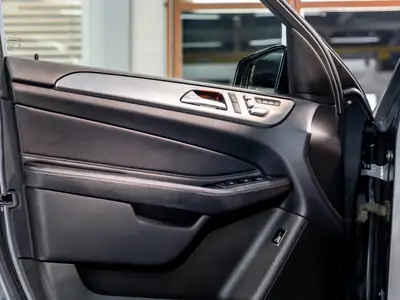 Mercedes-Benz GLE 43 AMG 4Matic — SUV haute performance, full options, garantie incluse — Miniature 20