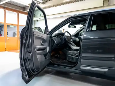 Land Rover Range Rover Evoque 2.0 Si4 — SUV premium 4x4, état impeccable, 79'900 km — Miniatura 18