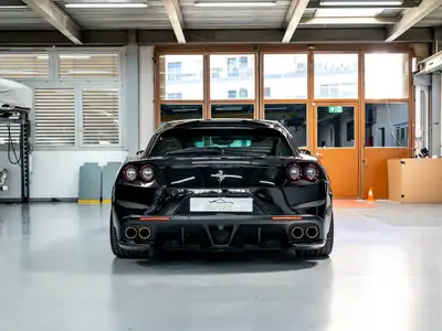 Ferrari GTC 4 Lusso 2016 — Grand Turismo 690 ch, jantes concaver et suspension abaissée — Miniatur 7