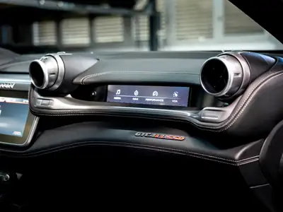 Ferrari GTC 4 Lusso 2016 — Grand Turismo 690 ch, jantes concaver et suspension abaissée — Miniatur 27