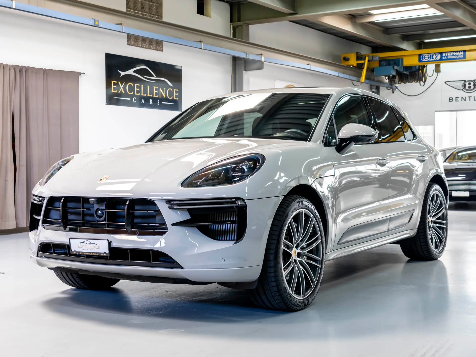 Porsche Macan Turbo PDK 2020 — Performance et luxe avec 61 900 km