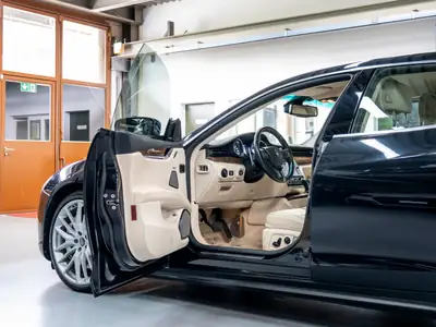 Maserati Quattroporte 3.8 V8 Biturbo GTS — Berline sportive italienne, 530 ch, sans accident — Miniatur 15
