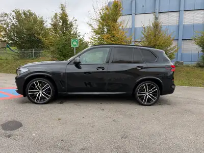 BMW X5 40d xDrive — SUV premium diesel hybride léger, 122 500 km — Heckansicht