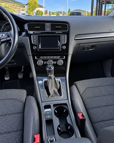 VW Golf 1.4 TSI 140 Highline — Compacte fiable, entretien impeccable — Thumbnail 7