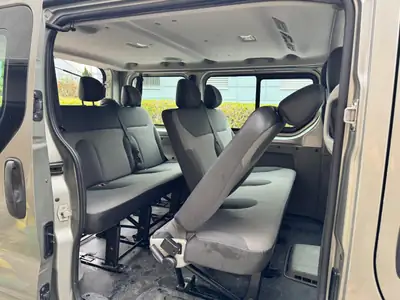 Renault Trafic dCi 115 — Van utilitaire 8 places, moteur fiable et spacieux — detail