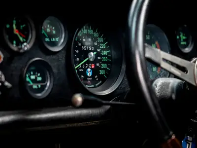 De Tomaso Mangusta 1969 — Légendaire coupé sport, 1 sur 401, état exceptionnel — Miniatur 22
