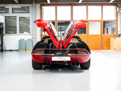 De Tomaso Mangusta 1969 — Légendaire coupé sport, 1 sur 401, état exceptionnel — Miniatur 29