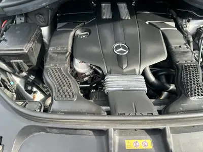 Mercedes-Benz ML 400 V6 — SUV premium 333 ch, faible kilométrage, sans sinistre — tableau de bord