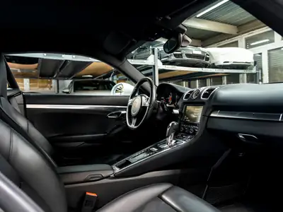 Porsche 718 Cayman S 3.4 PDK — Coupé sportif affûté, 52'000 km seulement — Miniature 24