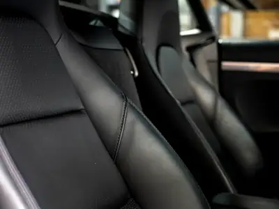 Porsche 718 Cayman S 3.4 PDK — Coupé sportif affûté, 52'000 km seulement — Miniature 26