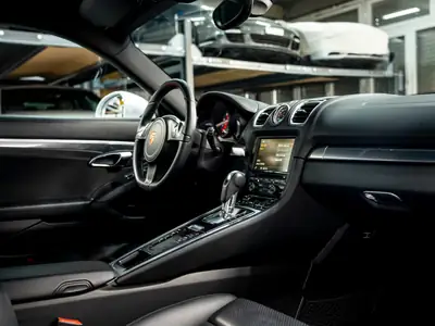 Porsche 718 Cayman S 3.4 PDK — Coupé sportif affûté, 52'000 km seulement — Miniature 27