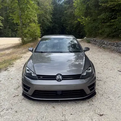 VW Golf 2.0 TSI R DSG 4motion — 300 ch, transmission intégrale et sportivité garantie — vue extérieure