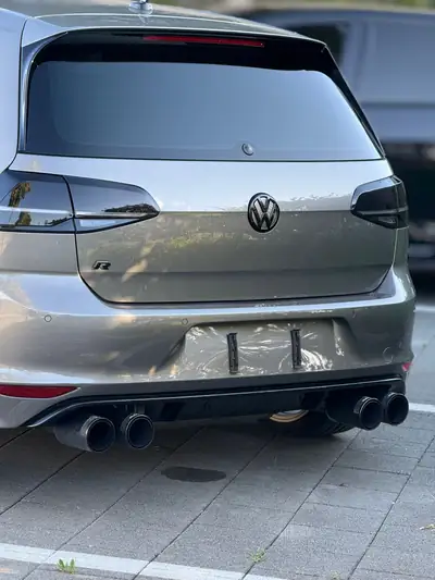 VW Golf 2.0 TSI R DSG 4motion — 300 ch, transmission intégrale et sportivité garantie — intérieur