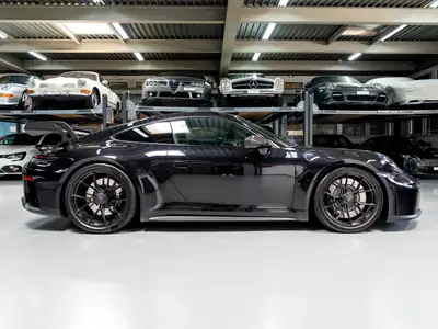 Porsche 911 Carrera GT3 PDK 2025 — Légendaire sportive avec Pack Weissach, 10'900 km seulement — tableau de bord