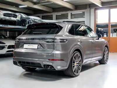 Porsche Cayenne GTS 2021 — SUV sportif 460 ch, équipement Premium FULL OPTIONS — détail