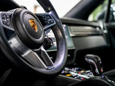 Porsche Cayenne GTS 2021 — SUV sportif 460 ch, équipement Premium FULL OPTIONS — Miniature 16