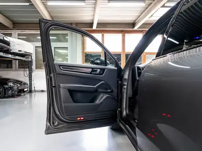 Porsche Cayenne GTS 2021 — SUV sportif 460 ch, équipement Premium FULL OPTIONS — Miniature 23