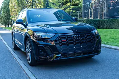 Audi Q5 50 TFSI e S Line — SUV hybride rechargeable, 29'300 km seulement — Außenansicht