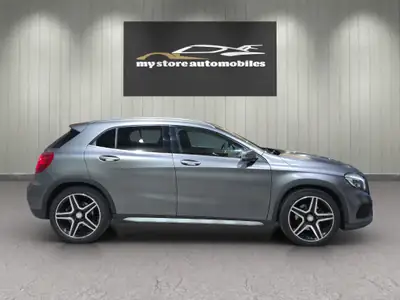 Mercedes-Benz GLA 250 AMG Line 4Matic — SUV Compact Premium, Traction Intégrale — tableau de bord