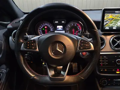 Mercedes-Benz GLA 250 AMG Line 4Matic — SUV Compact Premium, Traction Intégrale — Miniature 11