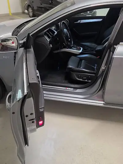 Audi S5 Sportback 3.0 TFSI — Berline sportive affirmée, révision complète — interior