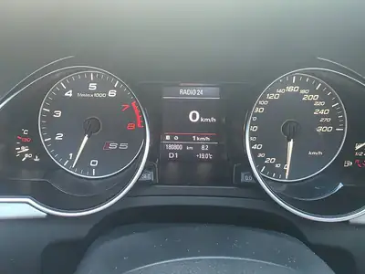 Audi S5 Sportback 3.0 TFSI — Berline sportive affirmée, révision complète — dashboard