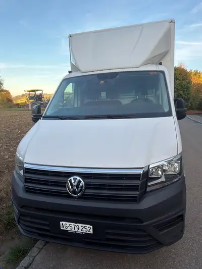 VW Crafter 2.0 TDI 140 — Utilitaire robuste, sans sinistre, parfait pour le transport — côté