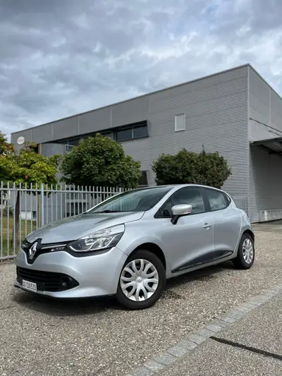 Renault Clio 0.9 TCe Expression — Citadine compacte, essence économe, 30'000 km — interior