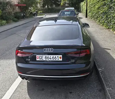 Audi A5 Sportback 2.0 TDI — Berline élégante, quattro intégral, 139'000 km — rear view