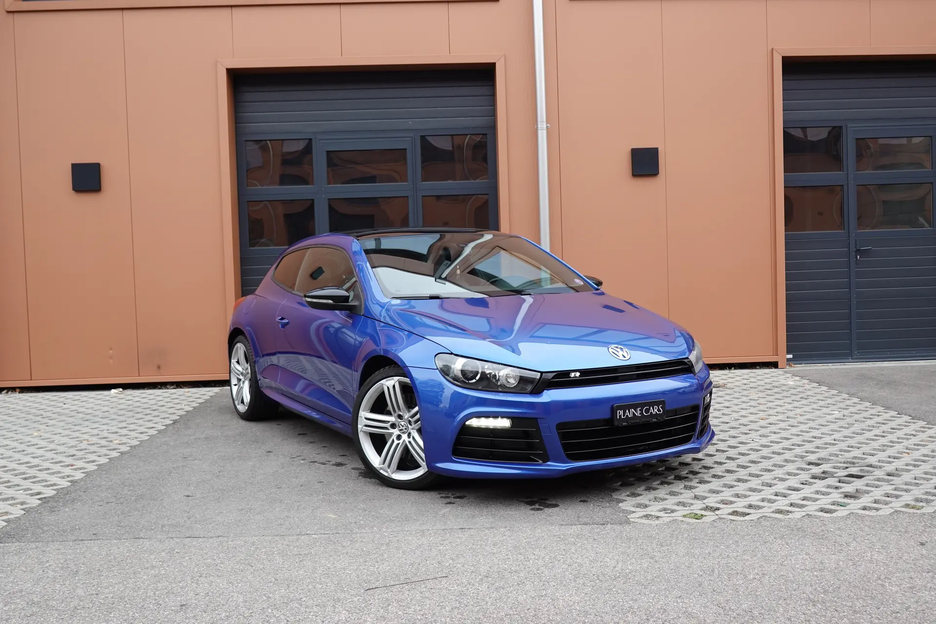 VW Scirocco 2.0 TSI R — Coupé sportif 265 ch, toit ouvrant et phares Xenon