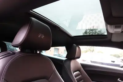 VW Scirocco 2.0 TSI R — Coupé sportif 265 ch, toit ouvrant et phares Xenon — Thumbnail 20