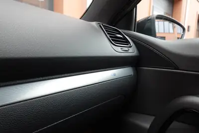 VW Scirocco 2.0 TSI R — Coupé sportif 265 ch, toit ouvrant et phares Xenon — Thumbnail 19