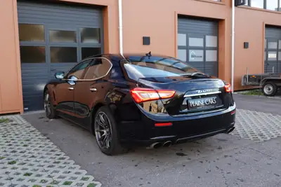 Maserati Ghibli 3.0 V6 — Berline italienne de prestige, 350 ch et équipements premium — Thumbnail 10