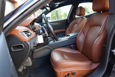 Maserati Ghibli 3.0 V6 — Berline italienne de prestige, 350 ch et équipements premium — Thumbnail 22