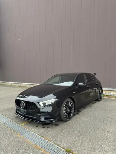 Mercedes-AMG A 35 4Matic — 306 ch de sportivité, transmission Speedshift — exterior view