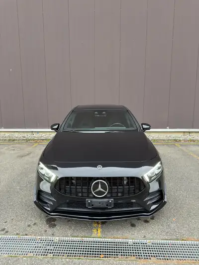 Mercedes-AMG A 35 4Matic — 306 ch de sportivité, transmission Speedshift — side view