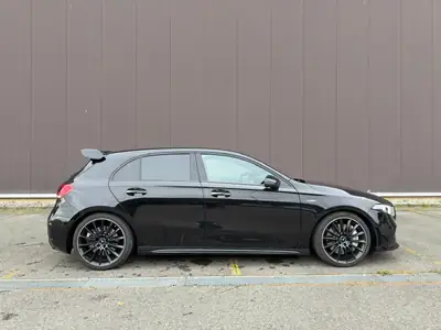 Mercedes-AMG A 35 4Matic — 306 ch de sportivité, transmission Speedshift — dashboard