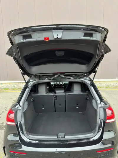 Mercedes-AMG A 35 4Matic — 306 ch de sportivité, transmission Speedshift — Thumbnail 11