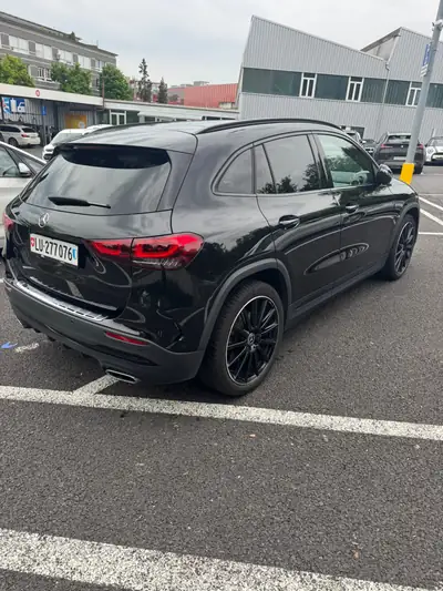 Mercedes-Benz GLA 250 AMG Line 4MATIC — SUV compact premium, 224 ch et transmission intégrale — cruscotto