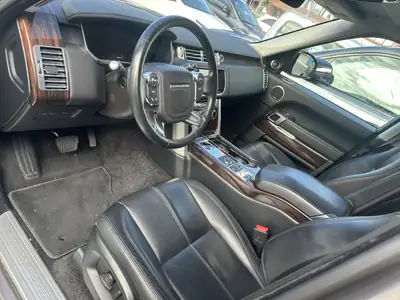 Land Rover Range Rover 3.0 TDV6 HSE — SUV premium diesel, 152 000 km sans sinistre — fianco