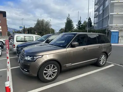 Land Rover Range Rover 3.0 TDV6 HSE — SUV premium diesel, 152 000 km sans sinistre — vista esterna