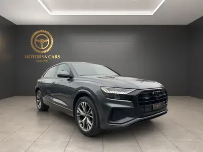Audi Q8 50 TDI Quattro — SUV coupé premium, diesel performant, faible kilométrage — side view