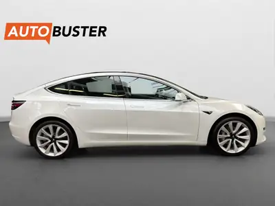 Tesla Model 3 Long Range Dual Motor AWD — Performance électrique, batterie 88% SOH et 4 pneus hiver inclus — dettaglio