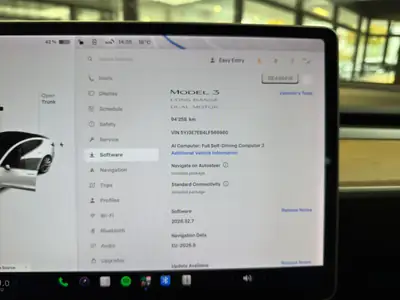 Tesla Model 3 Long Range Dual Motor AWD — Performance électrique, batterie 88% SOH et 4 pneus hiver inclus — Miniatura 19