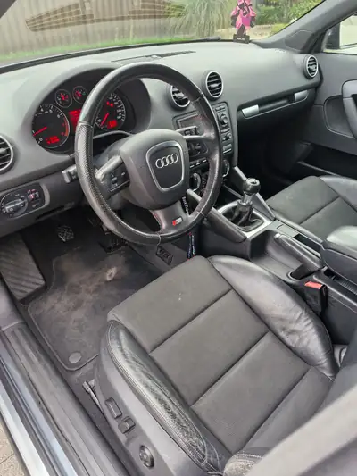 Audi A3 1.8 FSI Ambition — Berline sportive de 2007, moteur turbo fiable — interior